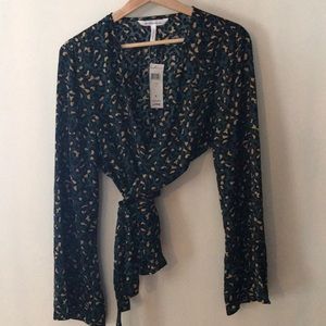 Bcbgeneration wrap top